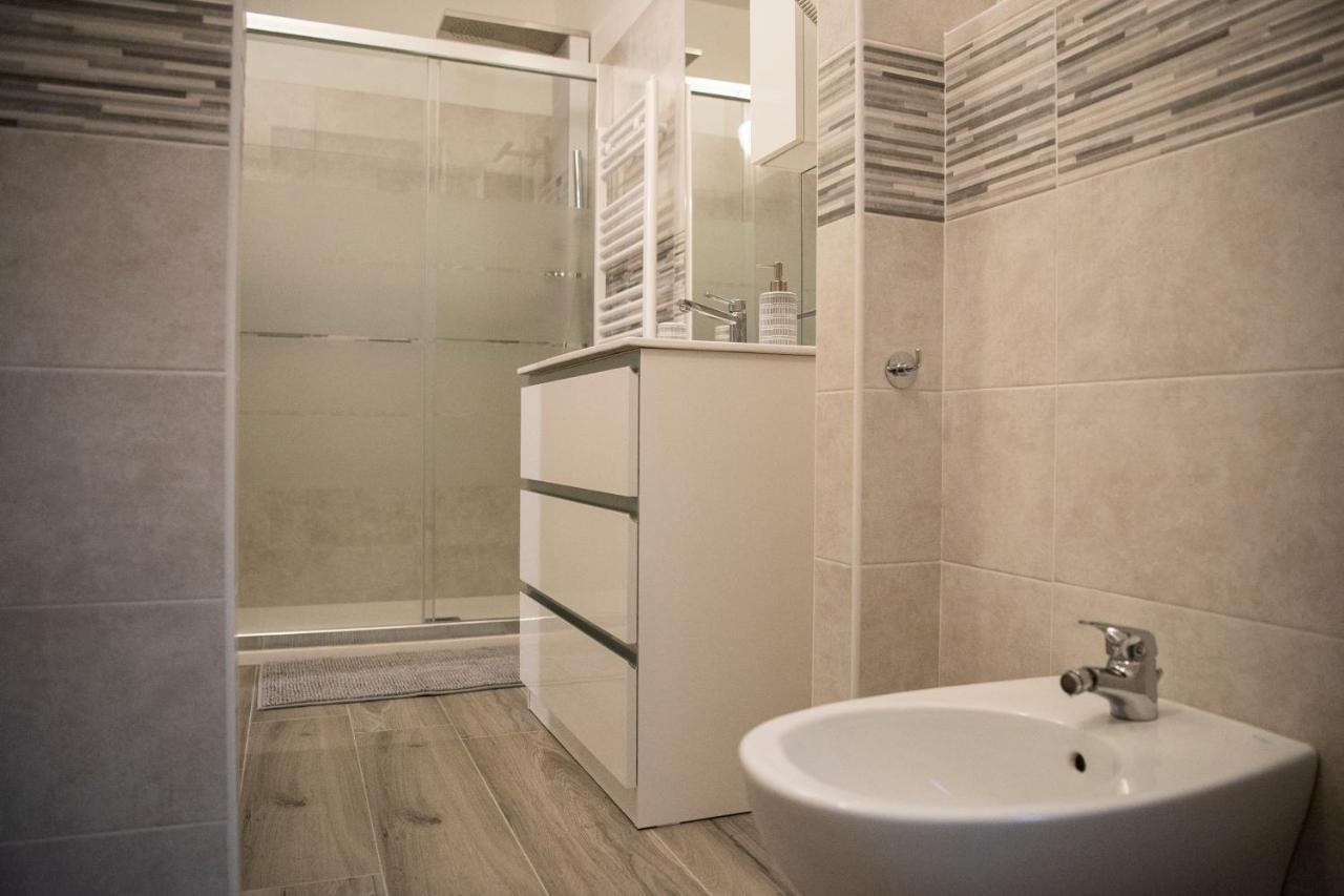 Aris Appartamento Torino Turim Exterior foto